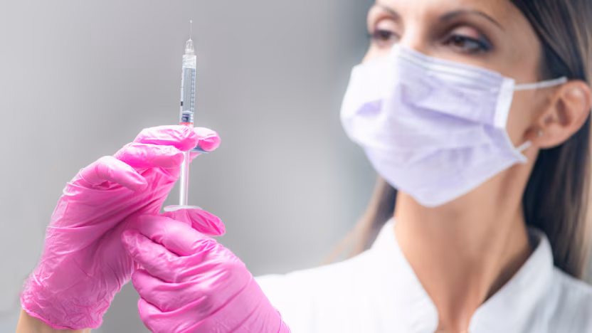 Jawline and mandible definition with hyaluronic acid facial harmonization technique, Bogotá