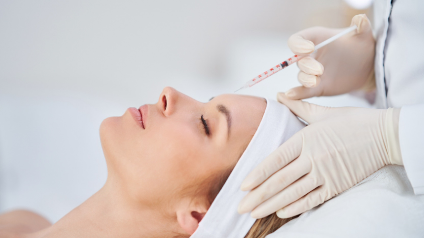 Duración de inflamación Sculptra por zona: facial 3-5 días, glúteos 5-10 días